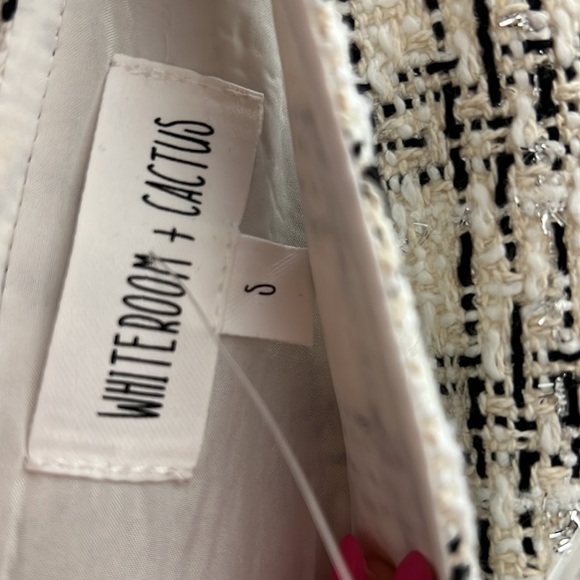 Dress - Picture 5 of 7